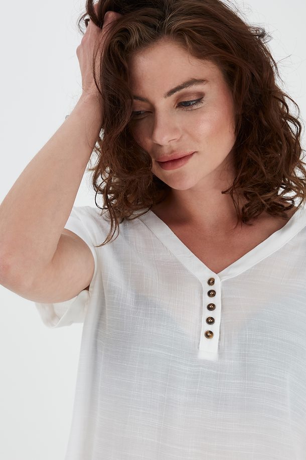 white blouse xxl